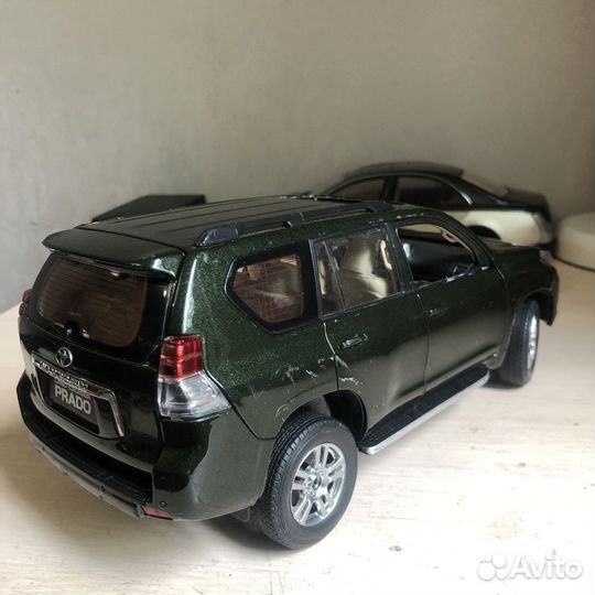 Toyota land cruiser prado 1:18