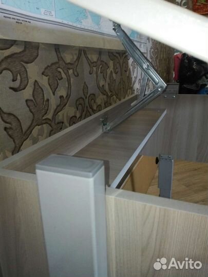 Растущая парта Дэми