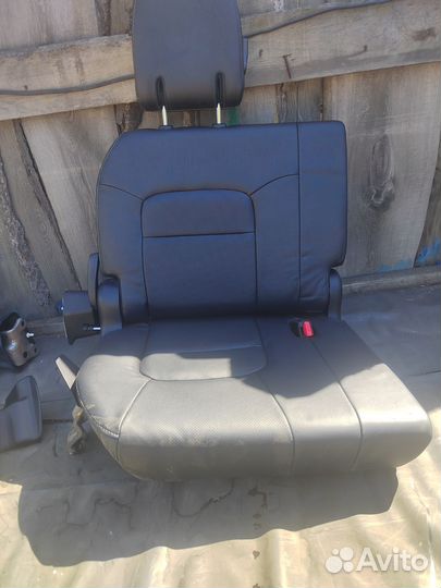 Сиденья 3 ряд