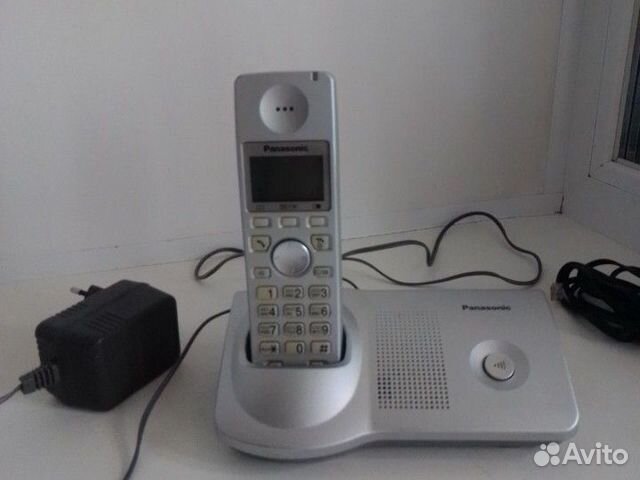 Цифровой беспроводной телефон Panasonic KX-TGA710R