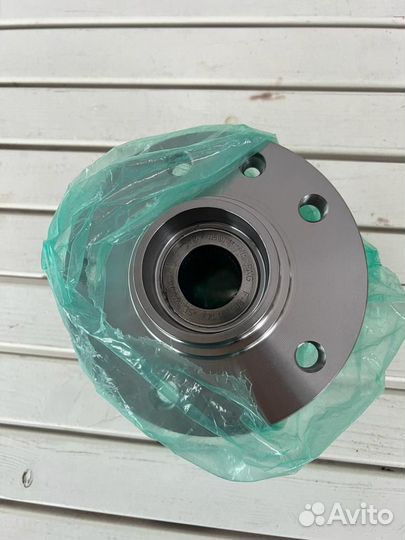 Новый ступичный подшипник Volkswagen T5 F-80520112