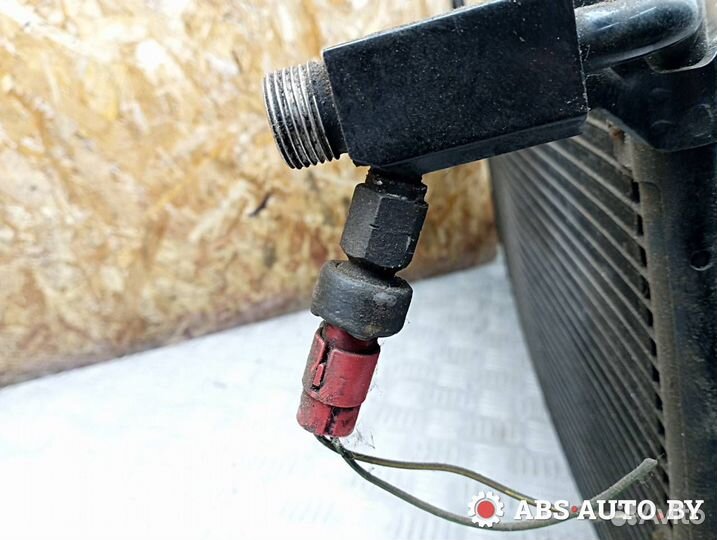 Радиатор кондиционера Audi Coupe B3 1990
