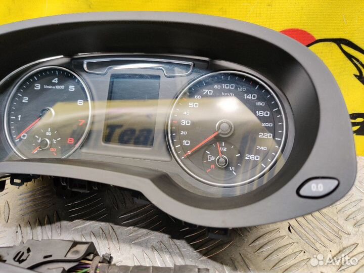 Панель приборов спидометр Audi Q3 8U 8UB culb 2.0