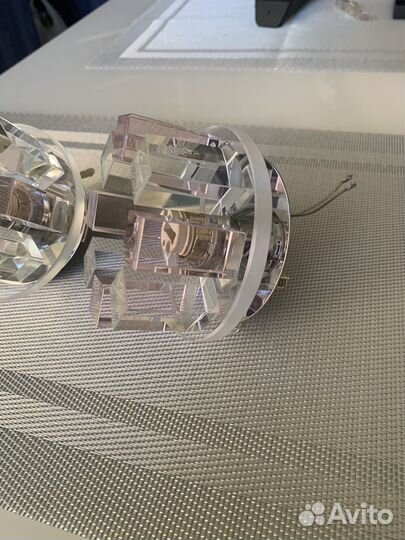 Светильник потолочный, галогеновые лампочки