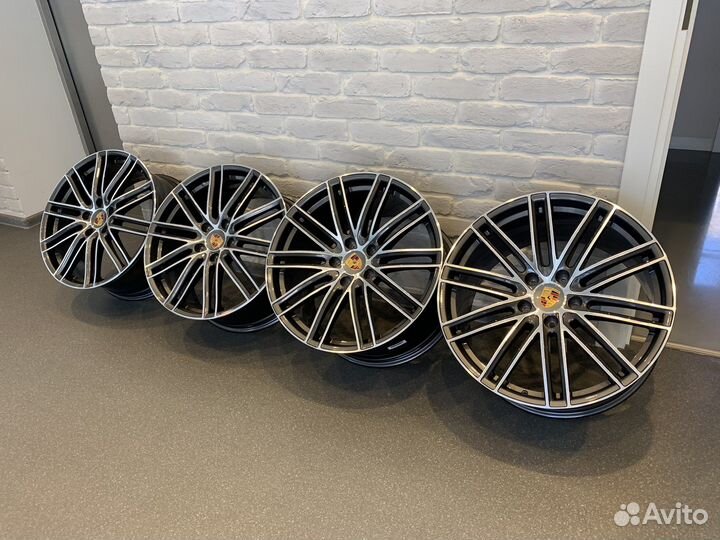 Оригинал ковка Porsche Panamera 2021 R21