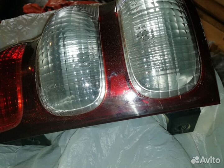 Фонарь задний правый prado 120