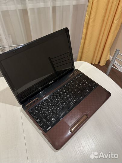 Toshiba SatelliteL755-A3M (Intel Core i7-2670QM)