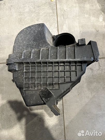 Корпус воздушного фильтра Kia Sorento Prime UM 2.0