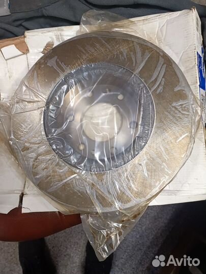 Диск тормозной передний