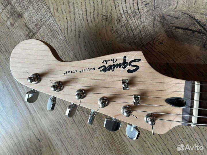 Электрогитара