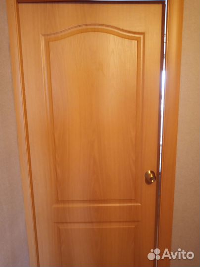 Двери межкомнатные б/у