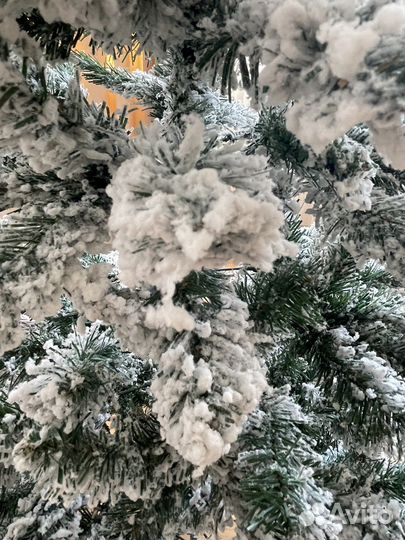 Елка искусственная заснеженная бу