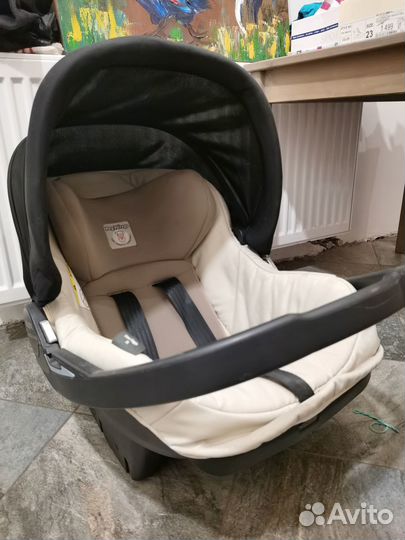 Авто кресло люлька Peg perego primo
