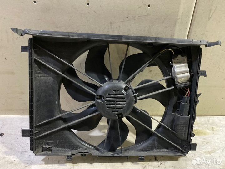 Вентилятор охлаждения радиатора Mercedes-Benz