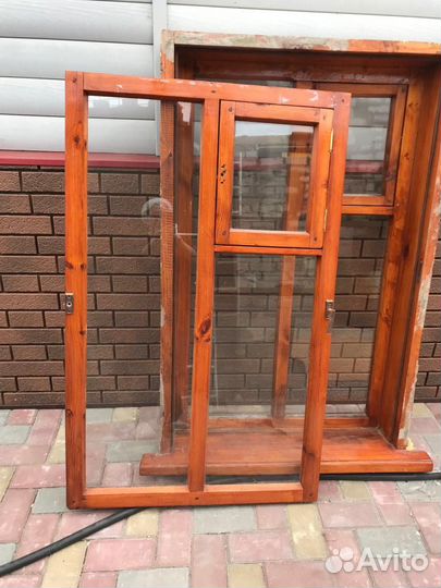 Деревянные окна с рамой