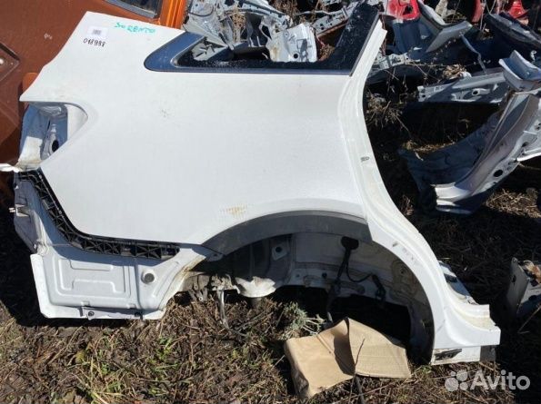 Задняя правая четверть Киа Соренто Прайм 3