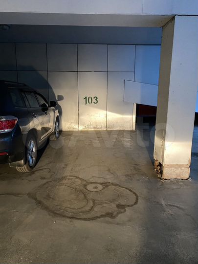 Машиноместо, 13 м²