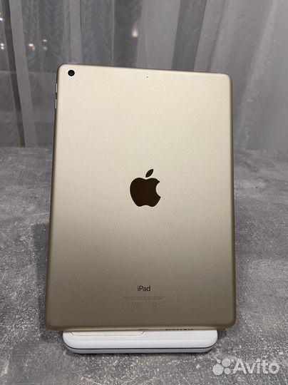 iPad 5го поколения 2017 gold