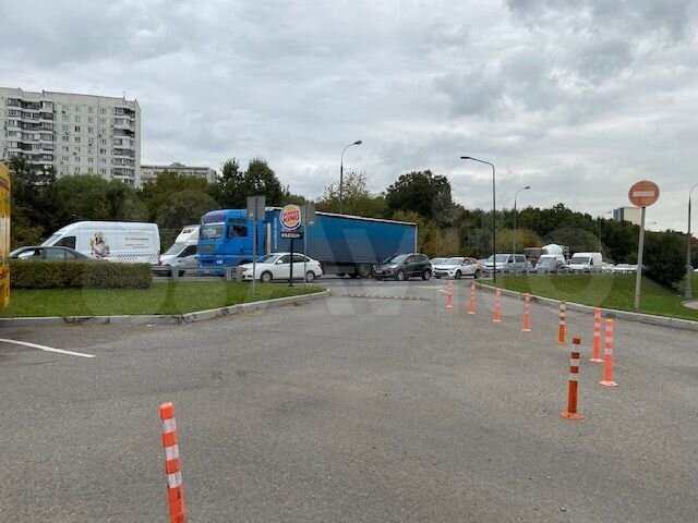 Здание под ресторан, автосервис 398 м²