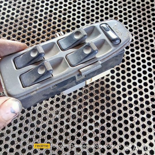 Блок управления стеклоподъемниками Mazda 626