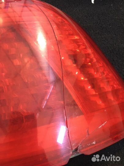 Фонарь задний правый Volkswagen Phaeton(2060)