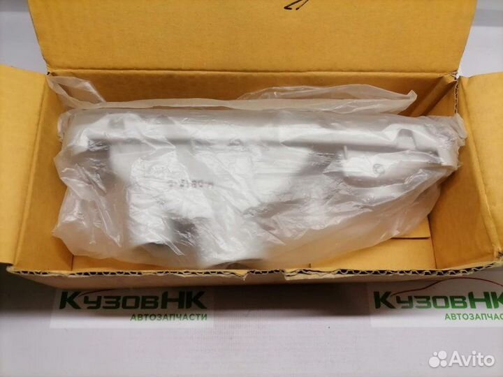 Поворотник передний Mitsubishi