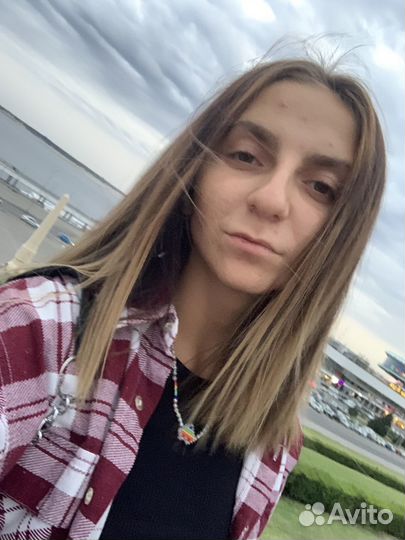 Официант, бармен, администратор, кассир