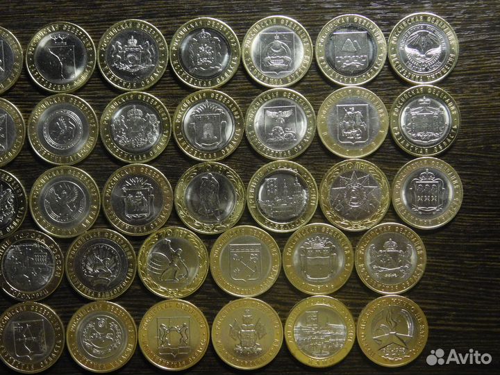 10 рублей бим 43 монеты (все разные)