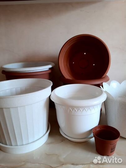 Продам цветочный горшок