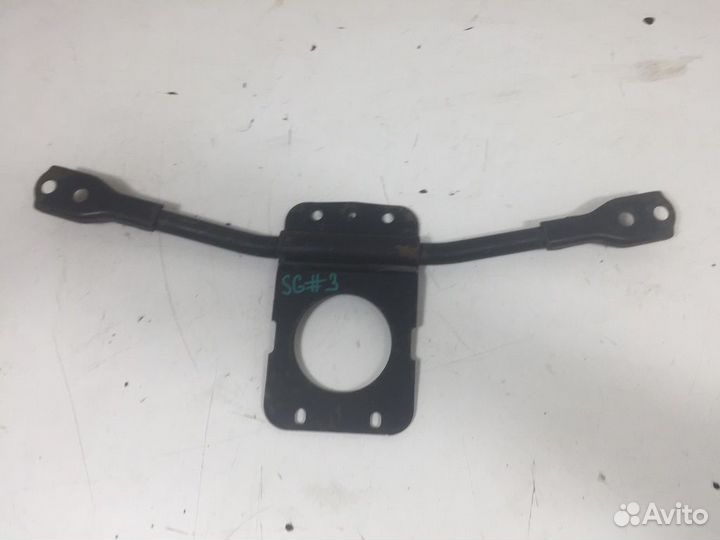 Распорка переднего подрамника