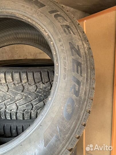 Pirelli Ice Zero 255/55 R19