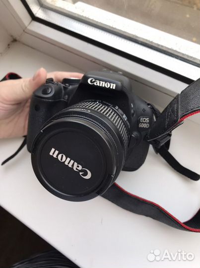 Зеркальный фотоаппарат