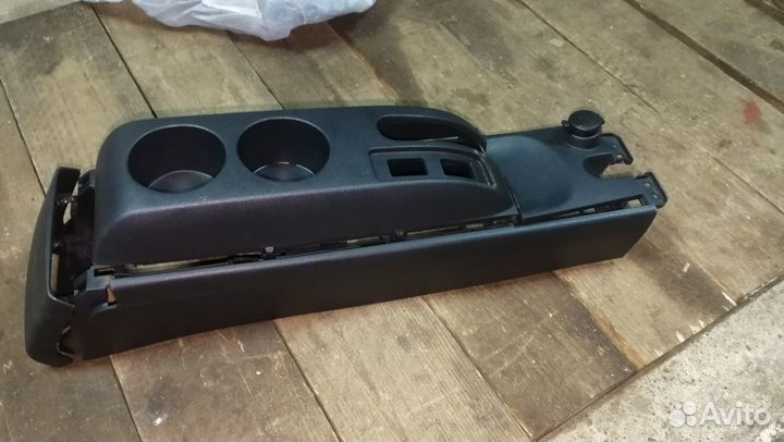 Комплект подстаканников/консоль для Nissan Tiida