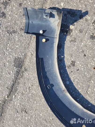 Расширитель арки крыла передний правый largus