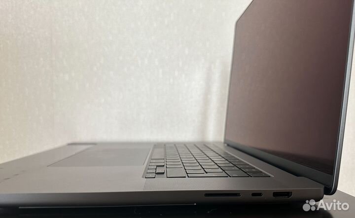 Apple MacBook Pro Ноутбук 16