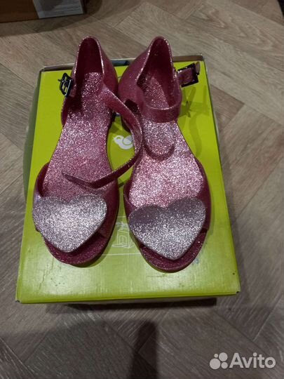 Босоножки для девочки