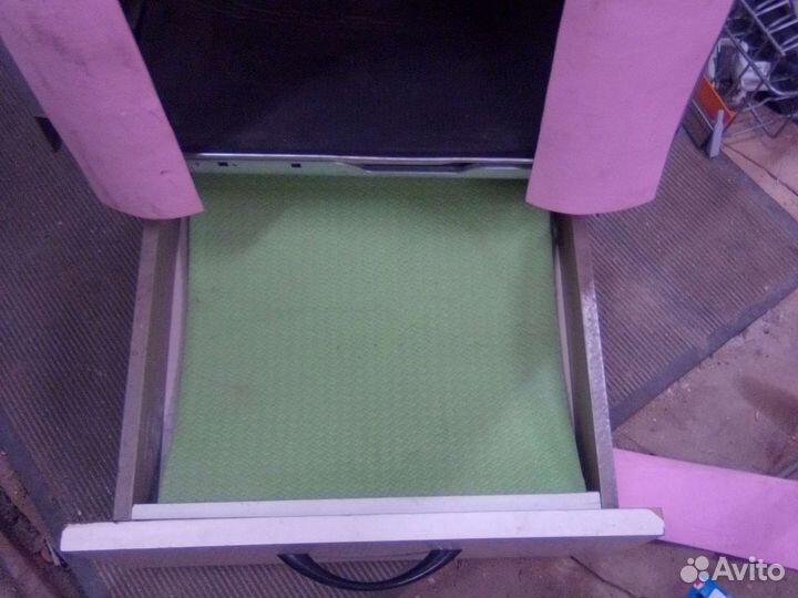 Гнездо для кур с яйцесборником