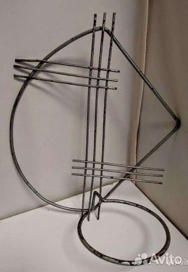 Подставка для цветов настенная