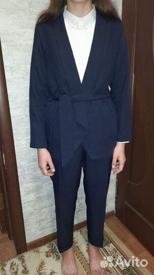 Брючный костюм женский размер 48-50 тёмно-синий