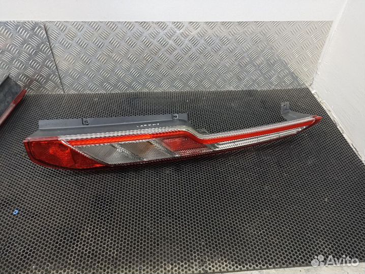 Фонарь задний правый Ford Transit Custom 2015