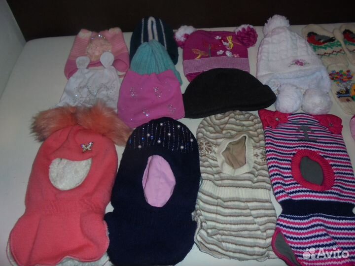 Шапочки и варежки на девочку