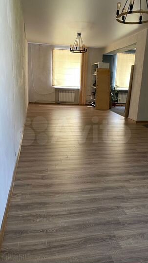 Торговая площадь, 81 м²