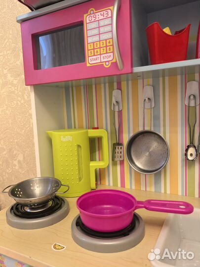 Детская кухня деревянная