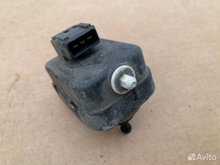 Моторчик корректора фары S60, XC90, S80