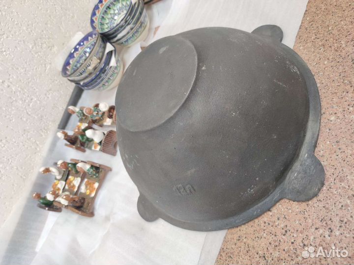 Казан чугунный узбекский