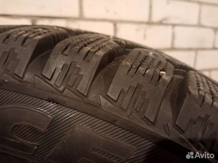 Bridgestone Ice Cruiser 7000 205/55 R16