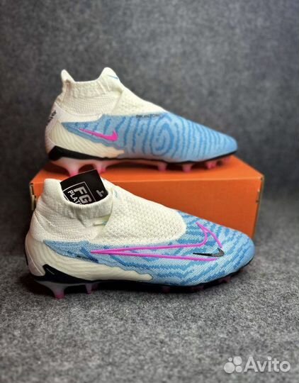 Футбольные бутсы Nike Phantom голубые
