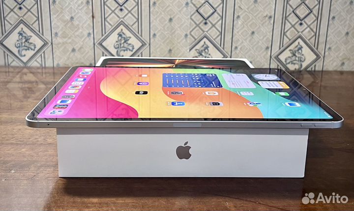 iPad pro 12.9 2021 M1 256Gb sim 5G как новый