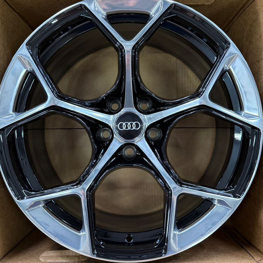 Литые диски Audi 8.5×R19 5×112