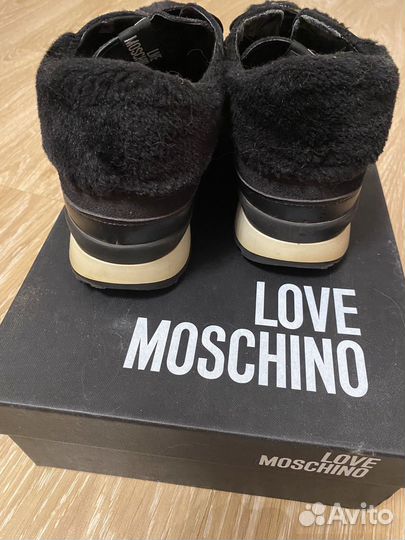 Кроссовки женские moschino 38р
